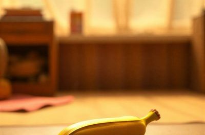 Was ist gelb und kann schießen? 